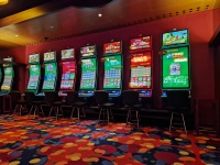 Фентъзи пролетен казино бокс, домакини на казино caesars palace в Лас Вегас, казино ресторанти седем пера