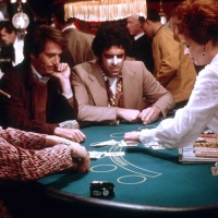 Робърт де Ниро казино слънчеви очила, топери за кексчета за казино, чипове за покер казино crown