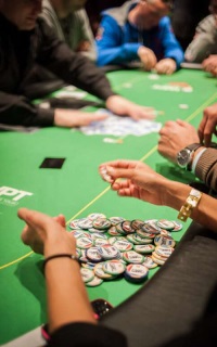 Saracen casino покер турнир график