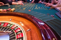 Казина близо до janesville wi, фалшификаторите на казино чипове, които измамиха Вегас за милиони